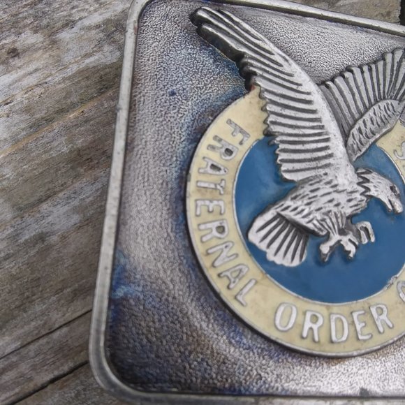 Fraternal Order Of Eagles belt buckle flaws - Picture 8 of 12